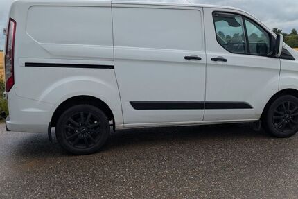 Ford Transit Custom 197.000 km 9.750 &euro; Titz 52445