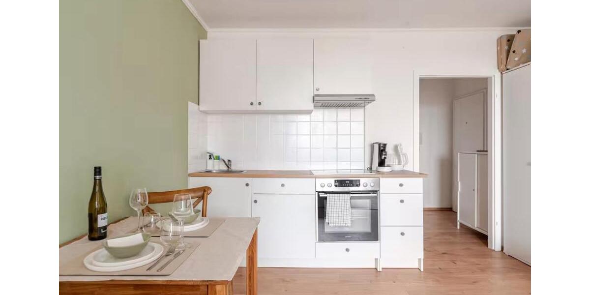 Etagenwohnung Köln Ehrenfeld - 1 Zimmer, 32 m&sup2;, 1.750&euro; | Angebot:25962560