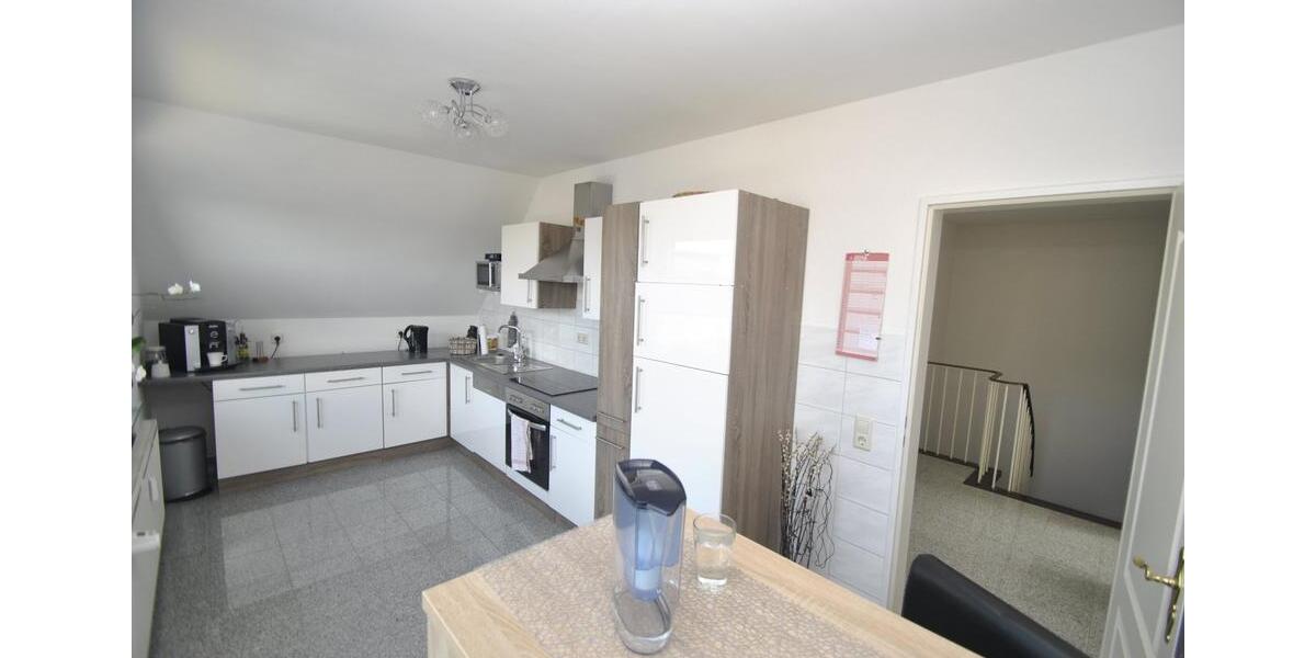 Dachgeschoßwohnung Köln Porz - 2 Zimmer, 63 m&sup2;, 239.000&euro; | Angebot:25987835