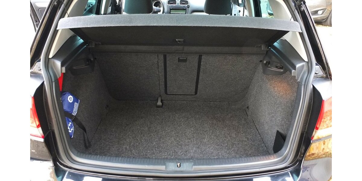 VW Golf 1.6TDi TEAM neuer ZAHNRIEMEN KLIMAAUTOMATIK 159.855 km 7.500 &euro; Köln 50858