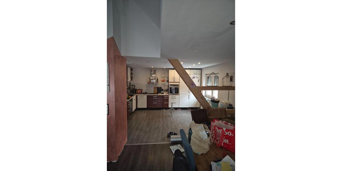 Einfamilienhaus Rommerskirchen - 7 Zimmer, 230 m&sup2;, 250.000&euro; | Angebot:25995741