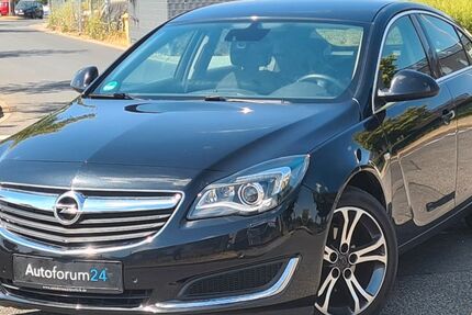 Opel Insignia 65.000 km 9.899 &euro; Jülich 52428