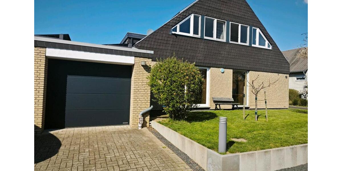 Einfamilienhaus Jüchen - 5 Zimmer, 200 m&sup2;, 4.800&euro; | Angebot:25840042