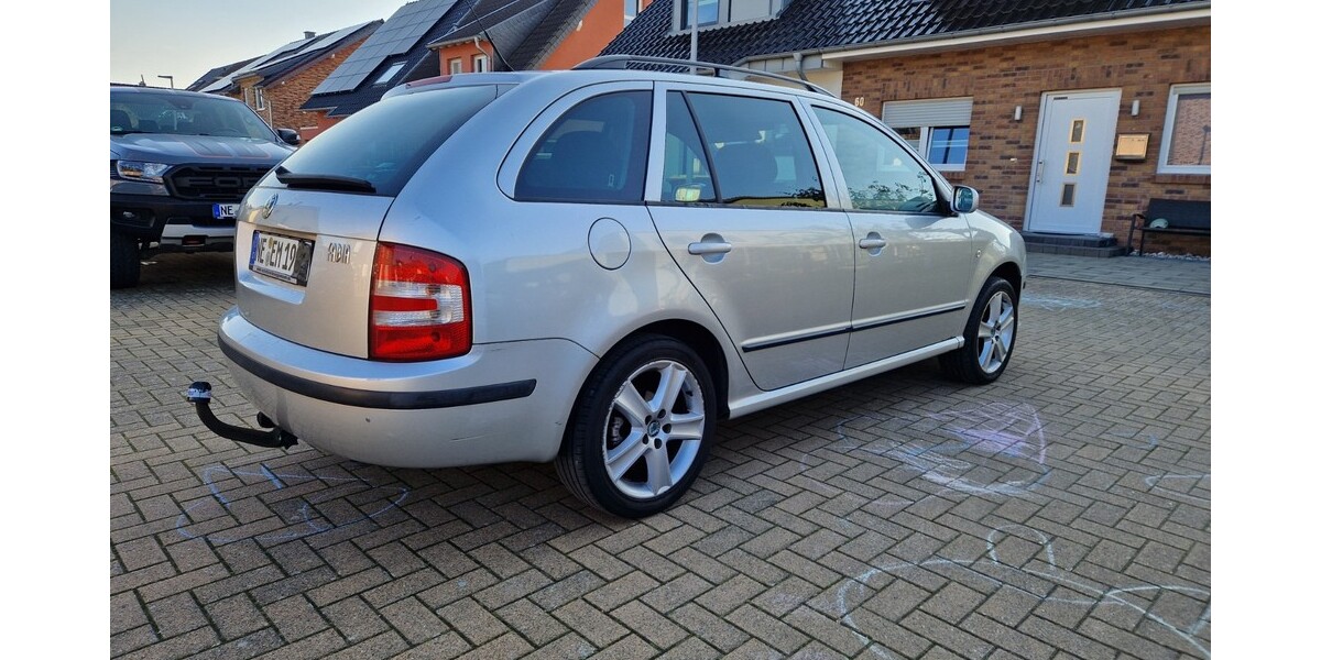 Skoda Fabia 389.000 km 1.580 &euro; Dormagen 41539