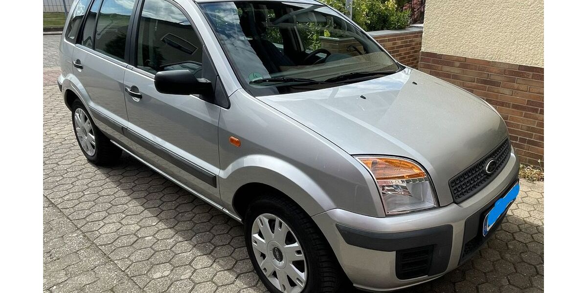 Ford Fusion 92.888 km 2.300 &euro; Langerwehe 52379