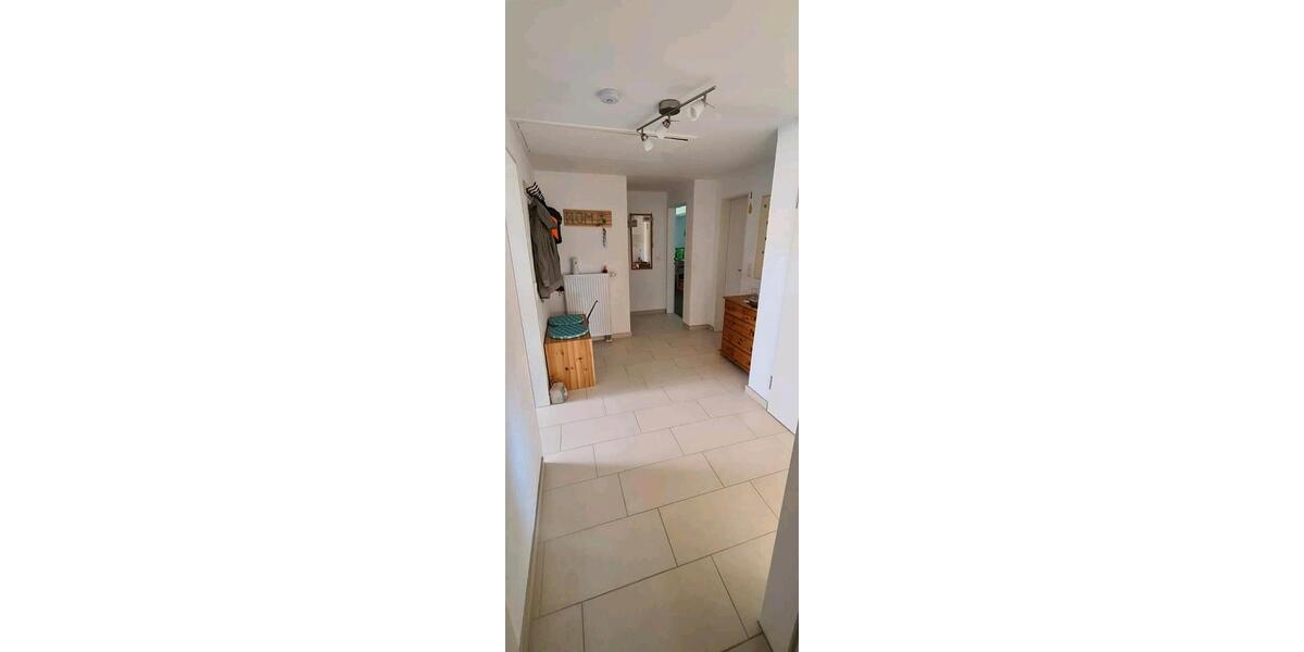 Dachgeschoßwohnung Zülpich - 3 Zimmer, 86 m&sup2;, 700&euro; | Angebot:25894285