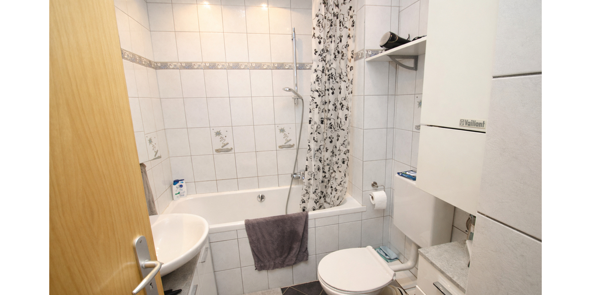 Mit 3D: Mehrfamilienhaus 4 Einheiten (2 Wg. frei) + 4 Garagen – Potenzial bis ca. 40.000 EUR p.a. - Mehrfamilienhaus, Wohnhaus Brühl | Angebot:26001821