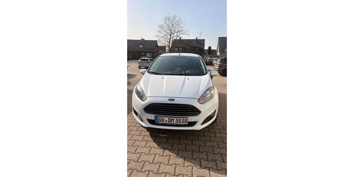 Ford Fiesta 151.000 km 4.200 &euro; grevenbroich 41515