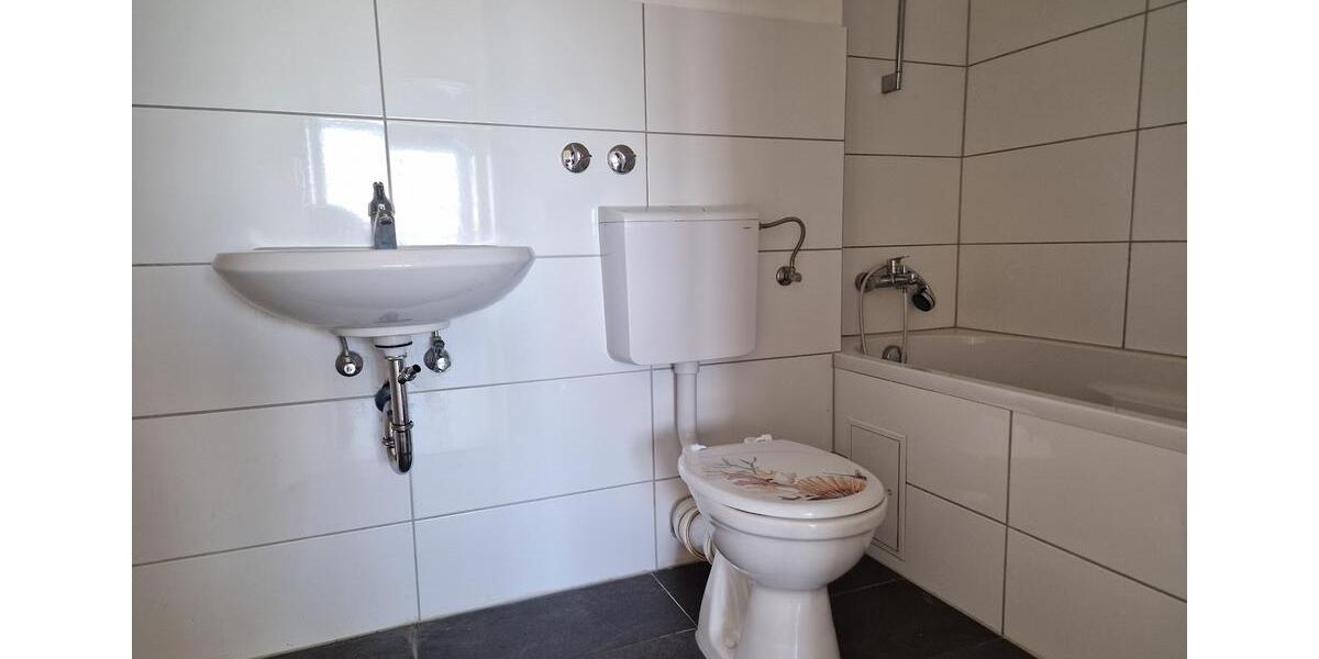 Etagenwohnung Köln Kalk - 2 Zimmer, 63 m&sup2;, 727&euro; | Angebot:25500374