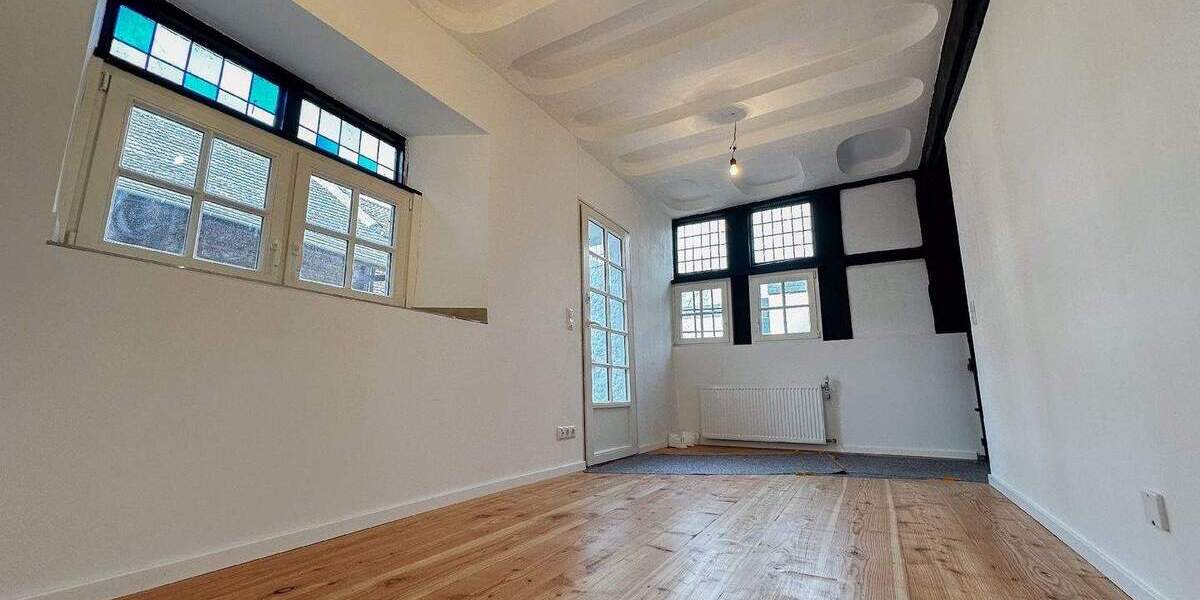 Einfamilienhaus Euskirchen Flamersheim - 7 Zimmer, 190 m&sup2;, 2.280&euro; | Angebot:25695611