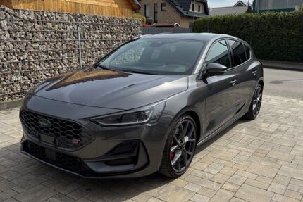 Ford Focus 25.000 km 31.999 &euro; Zülpich 53909