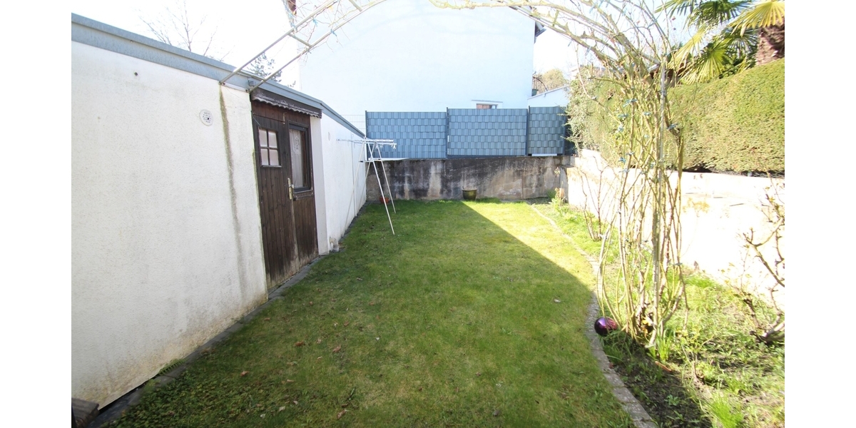 Mit 3D: Mehrfamilienhaus 4 Einheiten (2 Wg. frei) + 4 Garagen – Potenzial bis ca. 40.000 EUR p.a. - Mehrfamilienhaus, Wohnhaus Brühl | Angebot:26001821