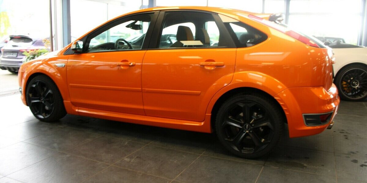 Ford Focus 2.5 MK2 ST - Recaro - SHZ -Navi - 96.133 km 11.980 &euro; Euskirchen 53881