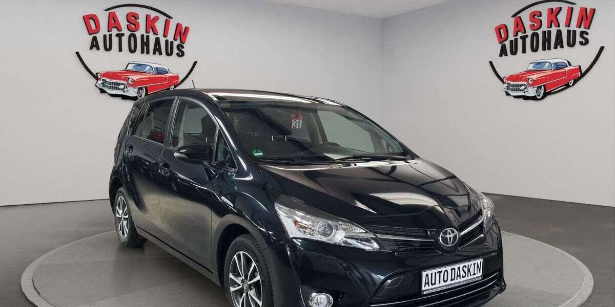 Toyota Verso 164.000 km 7.700 &euro; Köln 50827