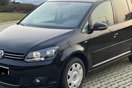 VW Touran 9.850 km 14.900 &euro; Frechen 50226