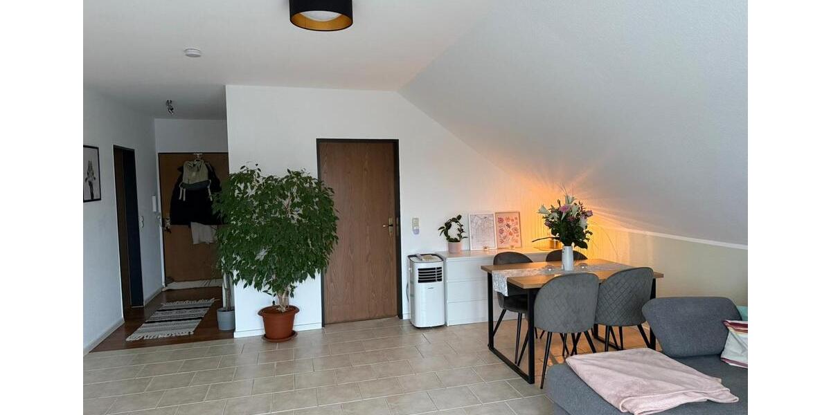 Dachgeschoßwohnung Euskirchen - 1 Zimmer, 50 m&sup2;, 450&euro; | Angebot:25657873