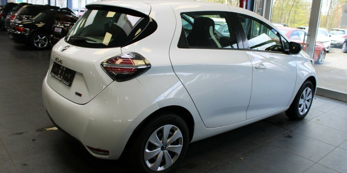 Renault ZOE Z.E 50 LIFE 39.826 km 10.980 &euro; Euskirchen 53881