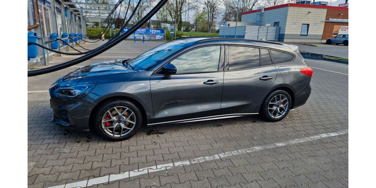 Ford Focus 74.000 km 15.999 &euro; Monheim am Rhein 40789
