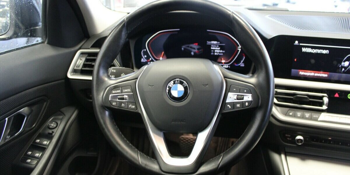 BMW 318 318d Touring Aut. Advantage 97.827 km 22.980 &euro; Euskirchen 53881