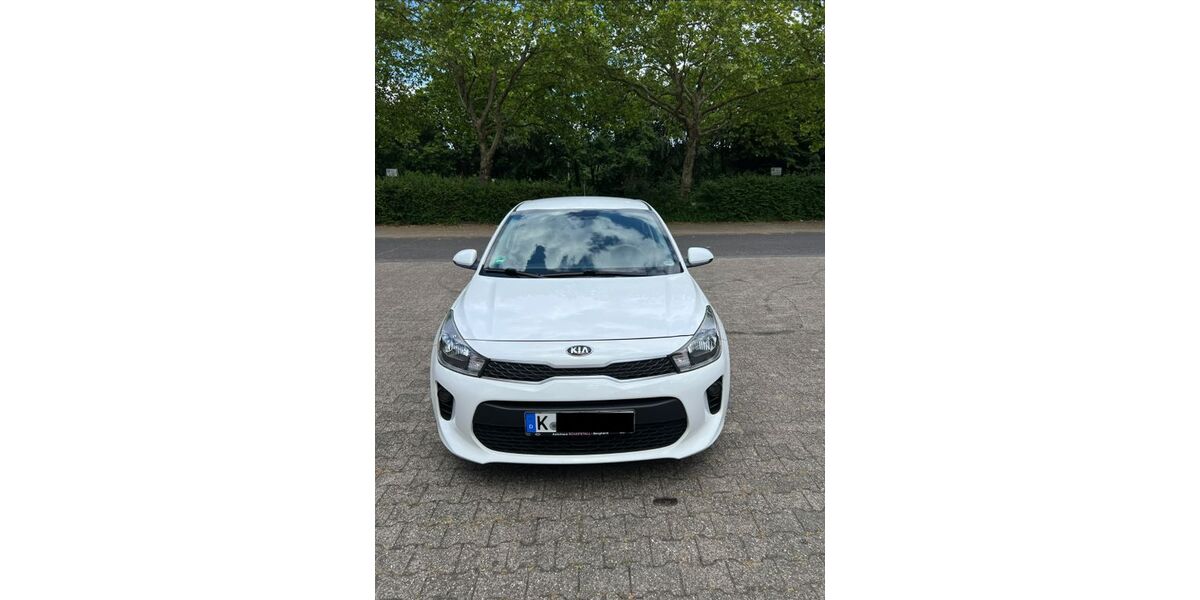 Kia Rio 111.000 km 7.200 &euro; Niederkassel 53859