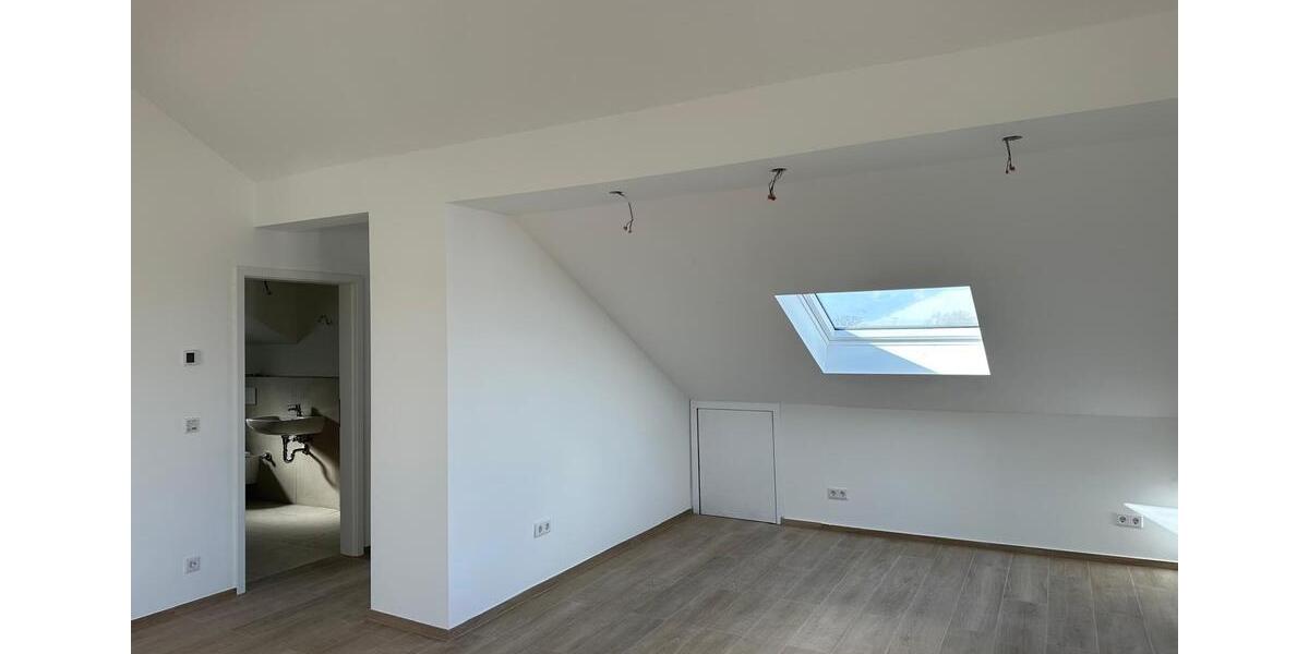 Etagenwohnung Bornheim - 2 Zimmer, 62 m&sup2;, 1.000&euro; | Angebot:25935345