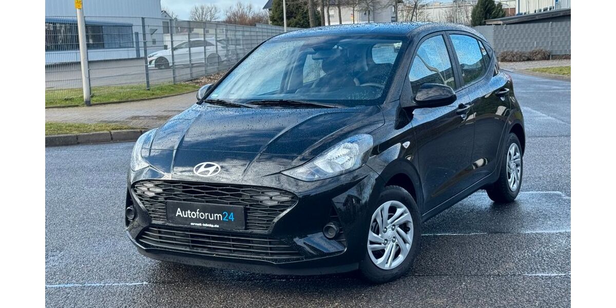 Hyundai i10 5.800 km 13.899 &euro; Jülich 52428