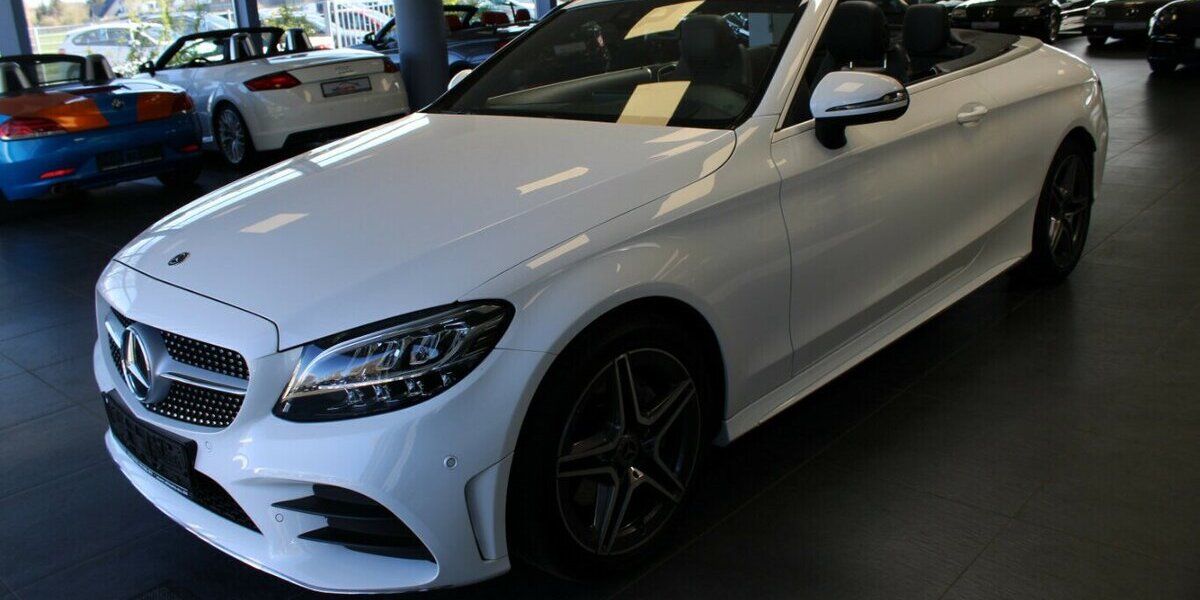 Mercedes-Benz C 180 Cabrio 9G-TRONIC AMG Line 41.800 km 31.980 &euro; Euskirchen 53881