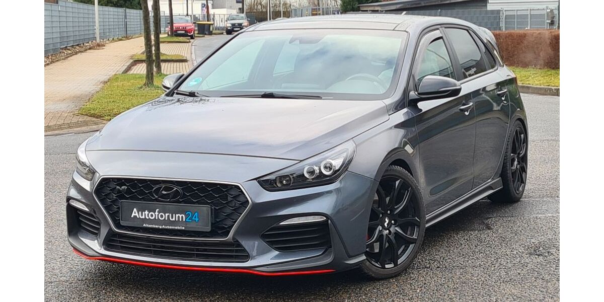 Hyundai i30 94.000 km 19.799 &euro; Jülich 52428