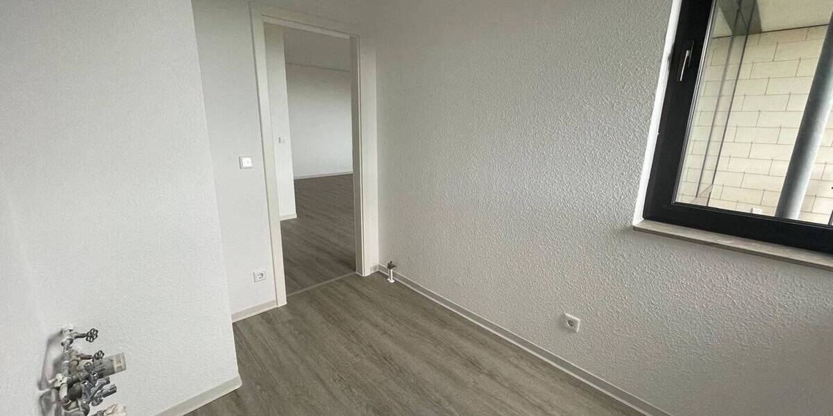 Etagenwohnung Köln Urbach - 4 Zimmer, 100 m&sup2;, 1.350&euro; | Angebot:26874987