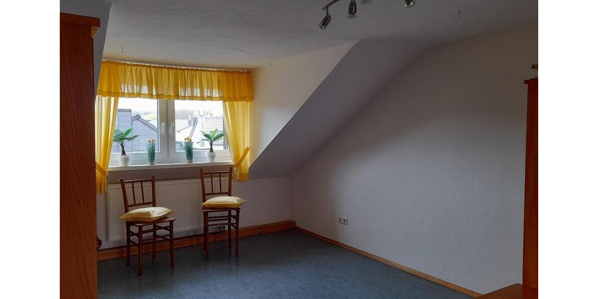 Etagenwohnung Brühl - 3 Zimmer, 70 m&sup2;, 767&euro; | Angebot:26122142