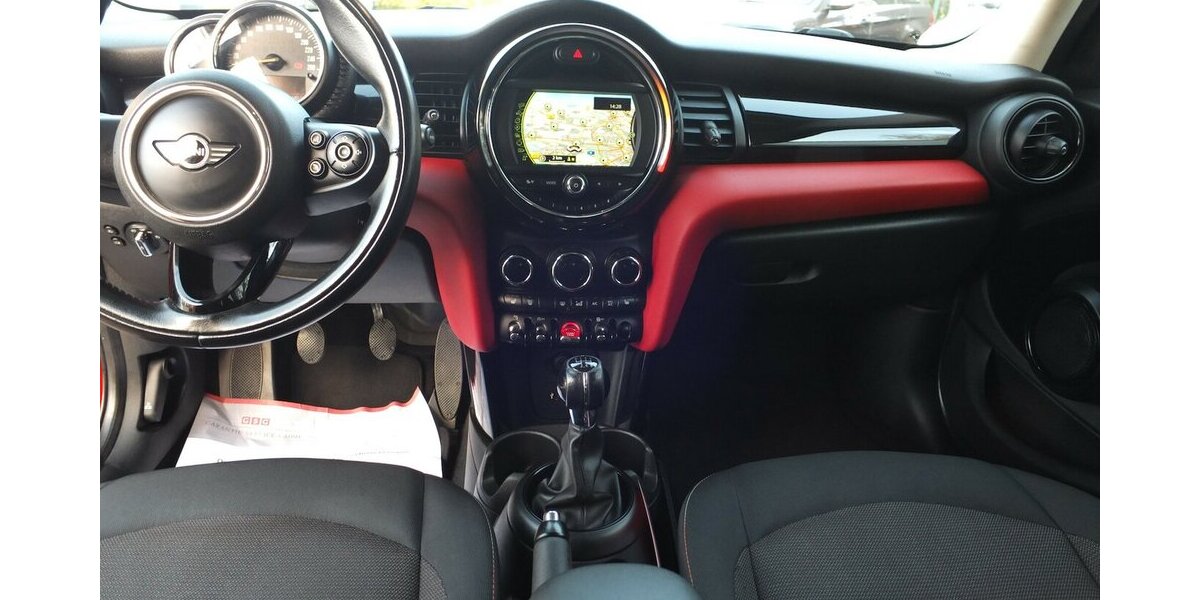 Mini ONE NAVI KLIMAAUT ROTMETALLIC PDC 5-TÜRIG 108.788 km 9.904 &euro; Köln 50858