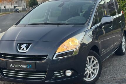Peugeot 5008 158.000 km 5.999 &euro; Jülich 52428