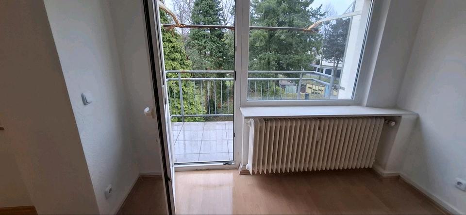 Dachgeschoßwohnung Köln Kalk - 3 Zimmer, 78 m&sup2;, 1.600&euro; | Angebot:25660365