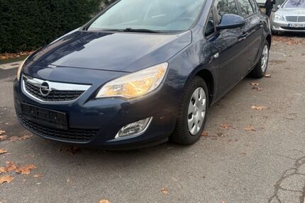 Opel Astra 143.820 km 4.400 &euro; Köln 51107