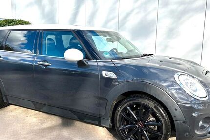 Mini Cooper S Clubman 109.716 km 17.595 &euro; Köln 51107