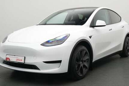 Tesla Model Y 54.856 km 30.988 &euro; Leverkusen 51373