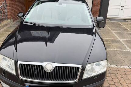 Skoda Octavia 320.000 km 2.900 &euro; Jülich 52428