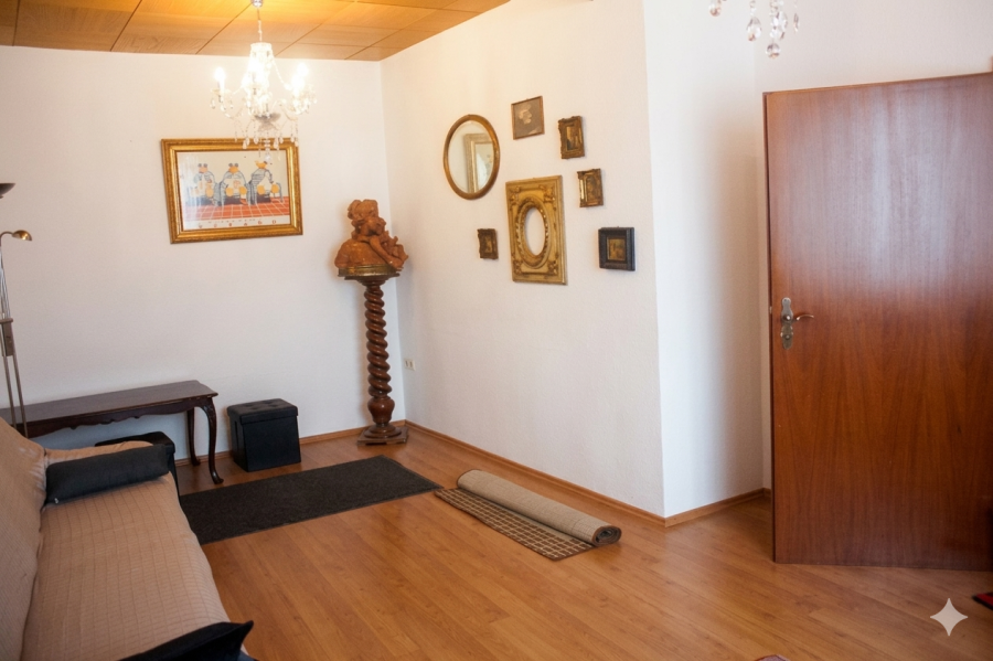Provisionsfrei* Großzügiges Haus in Bedburg mit Einbauküche, 2 Garagen mit XXL-Terrassenpotenzial & Top-Pendlerlage zu Köln oder Düsseldorf - Reihenmittelhaus Bedburg Blerichen | Angebot:27334882