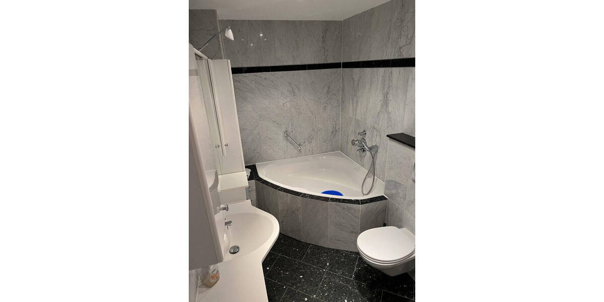 Etagenwohnung Köln Volkhoven/Weiler - 3 Zimmer, 83 m&sup2;, 1.350&euro; | Angebot:25969777