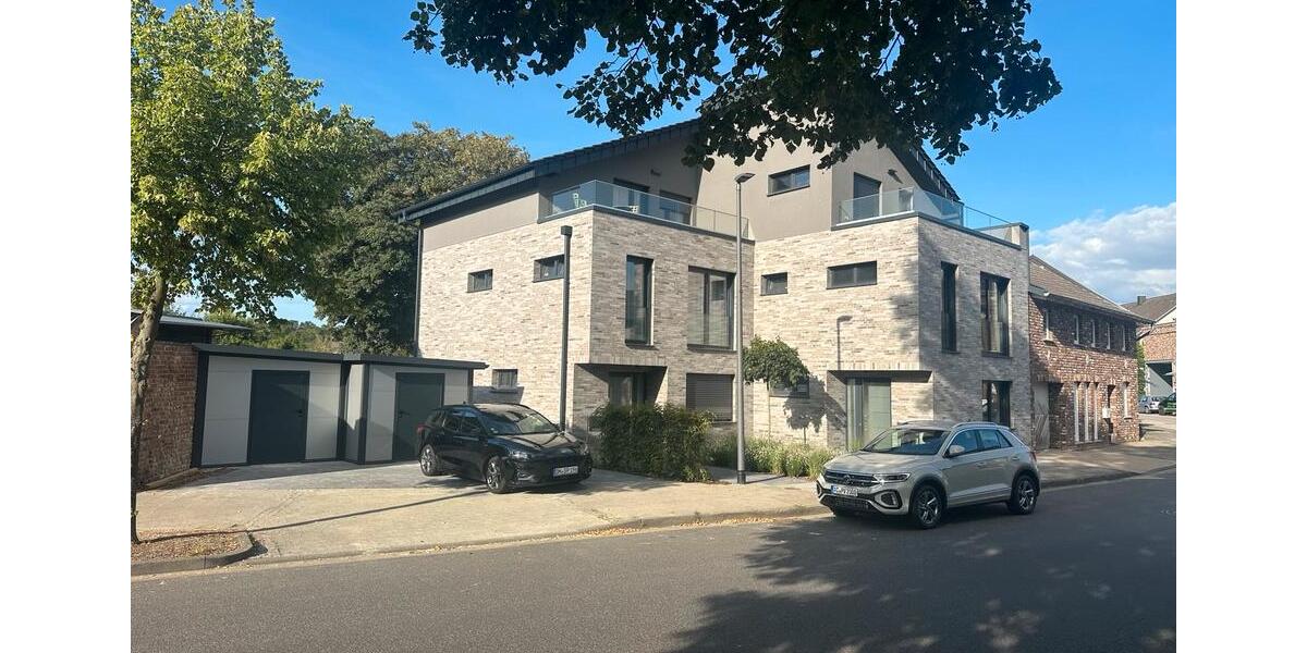 Doppelhaushälfte Niederzier - 2 Zimmer, 122 m&sup2;, 1.540&euro; | Angebot:24742221