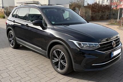 VW Tiguan 56.000 km 21.500 &euro; Köln 50999