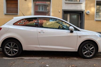 Seat Ibiza 113.400 km 5.990 &euro; Köln 50825