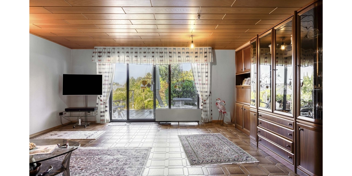 Echtes Raumwunder auf großem Sonnen-Grundstück in guter Wohnlage. Hier ist flexible Nutzung möglich! - Zweifamilienhaus Weilerswist | Angebot:27317017
