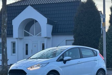 Ford Fiesta 90.178 km 5.990 &euro; Jülich 52428