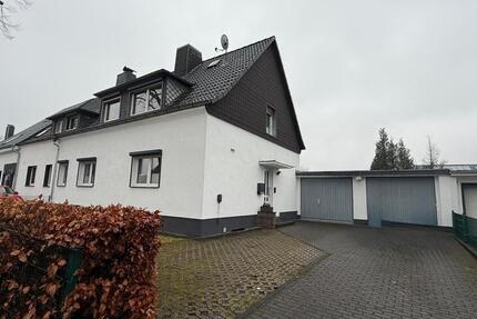 Haus Leverkusen - 4 Zimmer, 135 m&sup2;, 2.350&euro; | Angebot:26041628