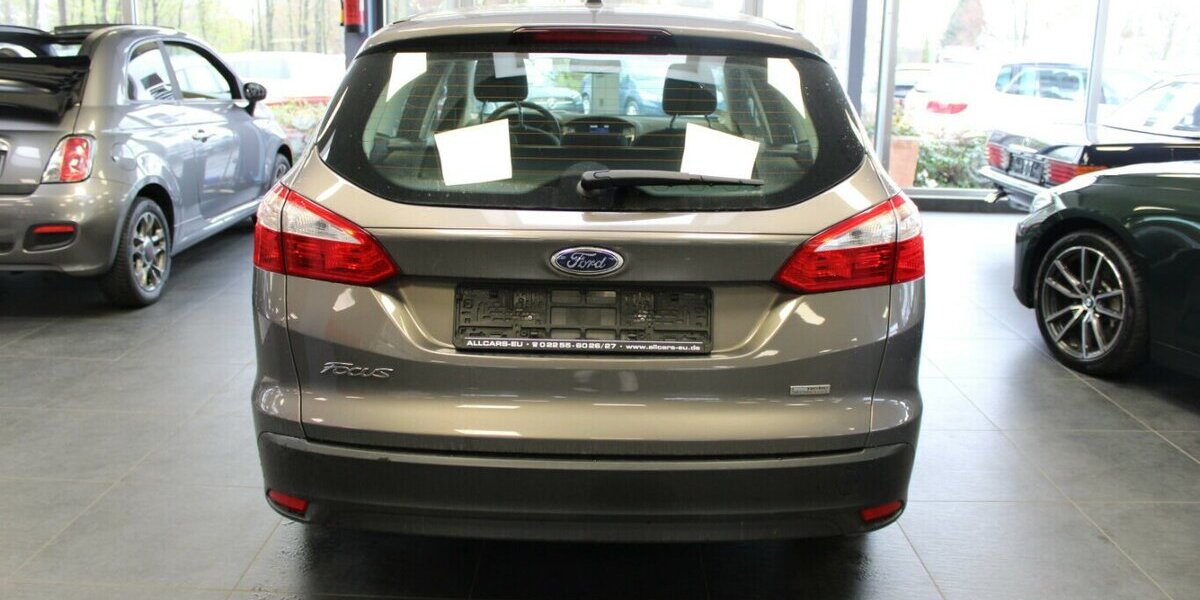 Ford Focus Turnier 1.0 EcoBoost Titanium 74.579 km 6.980 &euro; Euskirchen 53881