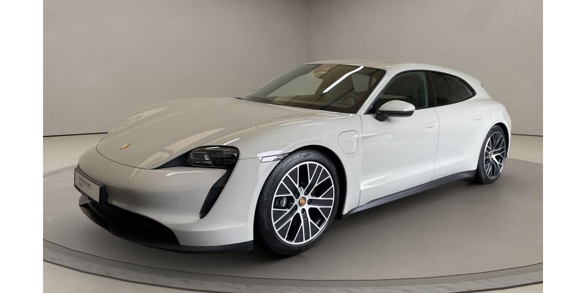 Porsche Taycan 31.710 km 65.800 &euro; Köln 50823