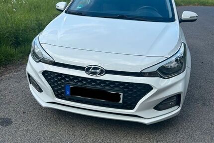 Hyundai i20 125.886 km 9.000 &euro; Zülpich 53909