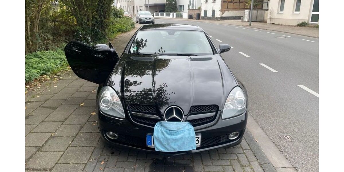 Mercedes-Benz SLK 200 148.900 km 11.900 &euro; Köln 51067