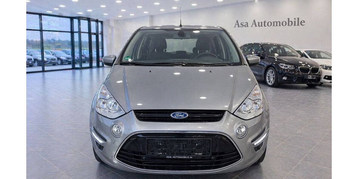 Ford S-Max 176.000 km 8.690 &euro; Düren 52351